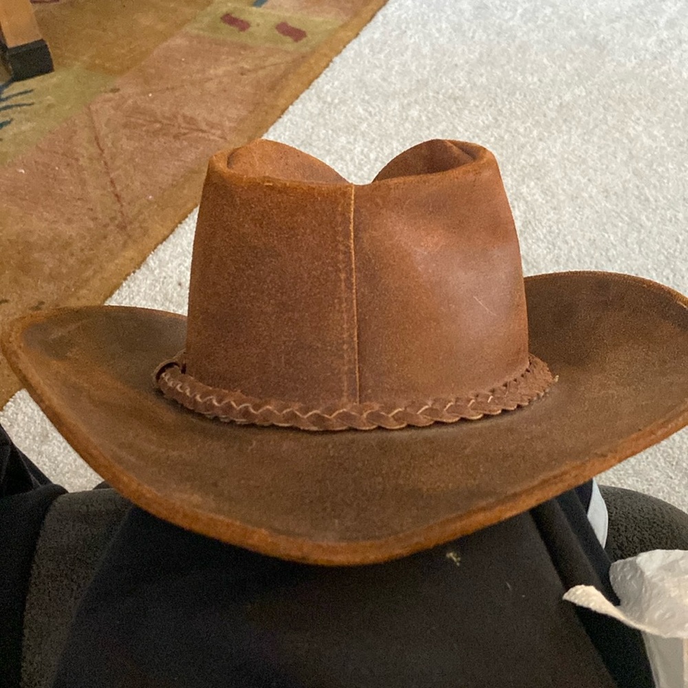 Minne Tonka outback, cowboy hat